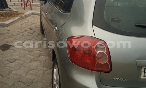 Sayi Na hannu Toyota Auris Azurfa Mota in Cotonou a Benin Sayi Na hannu Toyota Auris Azurfa Mota in Cotonou a Benin