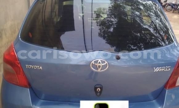 Sayi Na hannu Toyota Yaris Blue Mota in Cotonou a Benin Sayi Na hannu Toyota Yaris Blue Mota in Cotonou a Benin
