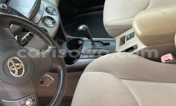 Ra Àlòkù Toyota RAV4 Silver Ọkọ̀ in Cotonou ni Benin Ra Àlòkù Toyota RAV4 Silver Ọkọ̀ in Cotonou ni Benin