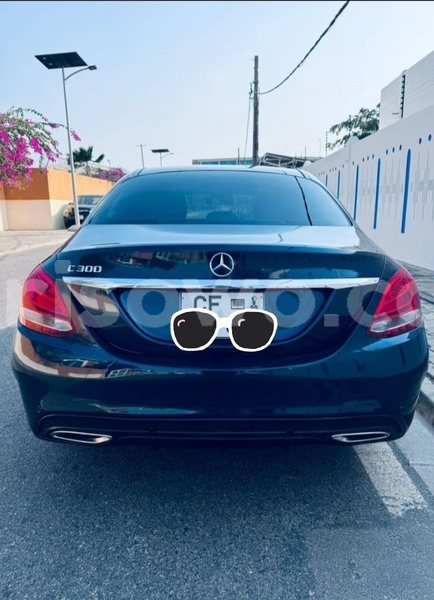 Big with watermark mercedes benz 300cd benin cotonou 22664