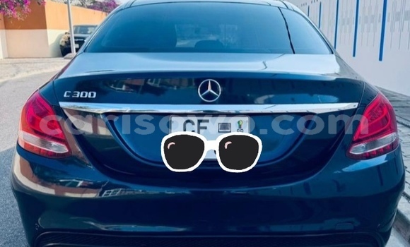 Sayi Na hannu Mercedes-Benz 300CD Black Mota in Cotonou a Benin Sayi Na hannu Mercedes-Benz 300CD Black Mota in Cotonou a Benin