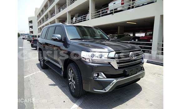 Buy Import Toyota Land Cruiser Other Car in Import - Dubai in Benign Buy Import Toyota Land Cruiser Other Car in Import - Dubai in Benign