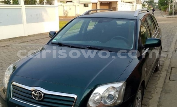 Buy Used Toyota Avensis Green Car in Cotonou in Benign