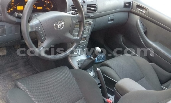 Sayi Na hannu Toyota Avensis Green Mota in Cotonou a Benin Sayi Na hannu Toyota Avensis Green Mota in Cotonou a Benin