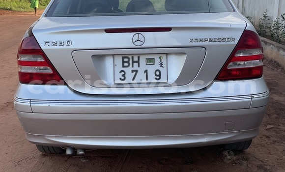 Acheter Occasion Voiture Mercedes-Benz 230 Gris à Abomey Calavi, Benin Acheter Occasion Voiture Mercedes-Benz 230 Gris à Abomey Calavi, Benin