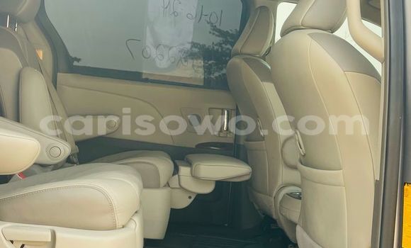 Buy Used Toyota Sienna Silver Car in Cotonou in Benign Buy Used Toyota Sienna Silver Car in Cotonou in Benign