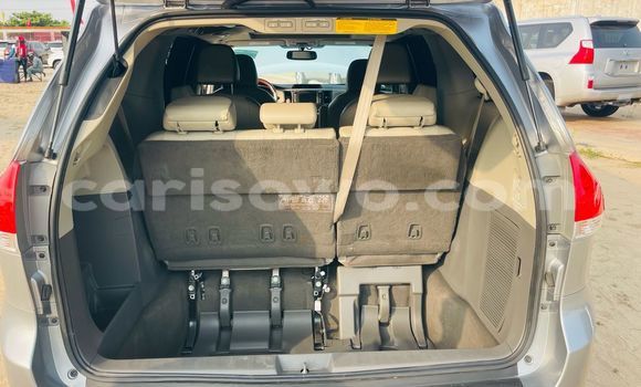 Buy Used Toyota Sienna Silver Car in Cotonou in Benign Buy Used Toyota Sienna Silver Car in Cotonou in Benign