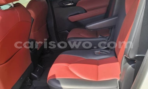 Acheter Occasion Voiture Toyota Highlander Blanc à Cotonou, Benin Acheter Occasion Voiture Toyota Highlander Blanc à Cotonou, Benin