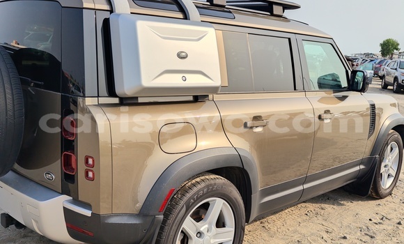 Ra Àlòkù Land Rover Defender Silver Ọkọ̀ in Cotonou ni Benin Ra Àlòkù Land Rover Defender Silver Ọkọ̀ in Cotonou ni Benin