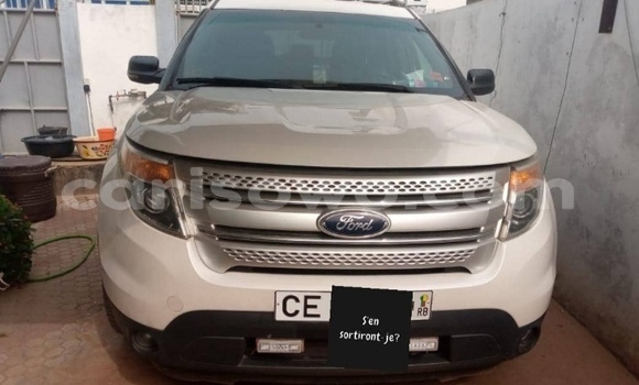 Acheter Occasion Voiture Ford Explorer Blanc à Cotonou, Benin