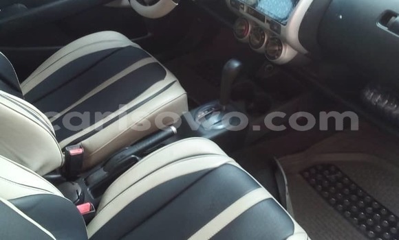 Acheter Occasion Voiture Honda Jazz Blanc à Cotonou, Benin Acheter Occasion Voiture Honda Jazz Blanc à Cotonou, Benin