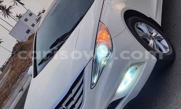 Ra Àlòkù Hyundai Sonata funfun Ọkọ̀ in Cotonou ni Benin Ra Àlòkù Hyundai Sonata funfun Ọkọ̀ in Cotonou ni Benin