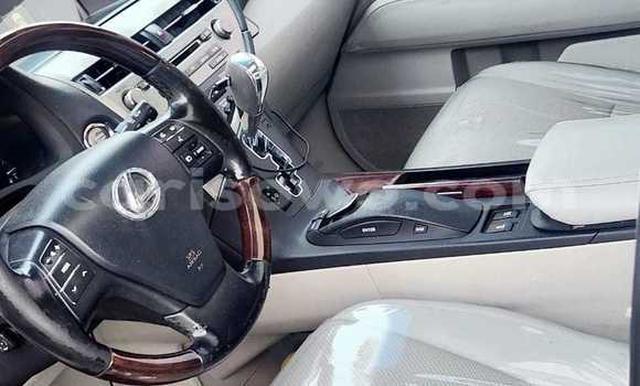 Ra Àlòkù Lexus RX 350 funfun Ọkọ̀ in Cotonou ni Benin Ra Àlòkù Lexus RX 350 funfun Ọkọ̀ in Cotonou ni Benin