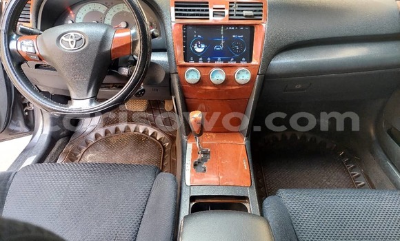 Ra Àlòkù Toyota Camry Silver Ọkọ̀ in Cotonou ni Benin Ra Àlòkù Toyota Camry Silver Ọkọ̀ in Cotonou ni Benin