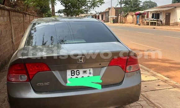 Ra Àlòkù Honda Civic Silver Ọkọ̀ in Cotonou ni Benin Ra Àlòkù Honda Civic Silver Ọkọ̀ in Cotonou ni Benin