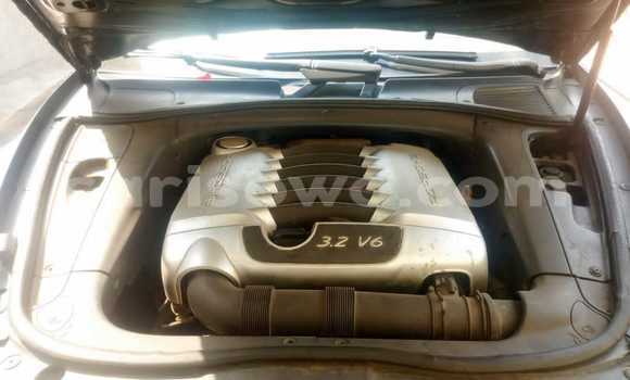 Ra Àlòkù Toyota Hiace funfun Ọkọ̀ in Cotonou ni Benin Ra Àlòkù Toyota Hiace funfun Ọkọ̀ in Cotonou ni Benin