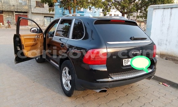 Ra Àlòkù Porsche Cayenne Black Ọkọ̀ in Cotonou ni Benin Ra Àlòkù Porsche Cayenne Black Ọkọ̀ in Cotonou ni Benin
