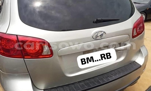 Ra Àlòkù Hyundai Santa Fe Silver Ọkọ̀ in Cotonou ni Benin Ra Àlòkù Hyundai Santa Fe Silver Ọkọ̀ in Cotonou ni Benin