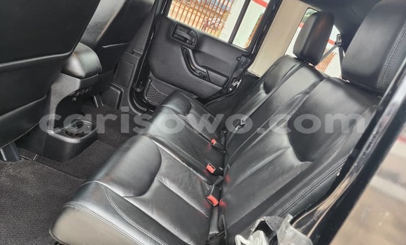 Acheter Occasion Voiture Jeep Wrangler Noir à Cotonou, Benin Acheter Occasion Voiture Jeep Wrangler Noir à Cotonou, Benin