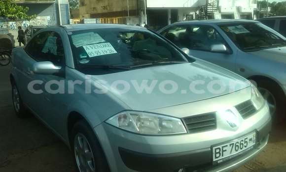 Sayi Na hannu Renault Megane Azurfa Mota in Cotonou a Benin Sayi Na hannu Renault Megane Azurfa Mota in Cotonou a Benin