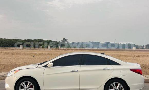 Sayi Na hannu Hyundai Sonata White Mota in Porto Novo a Benin Sayi Na hannu Hyundai Sonata White Mota in Porto Novo a Benin