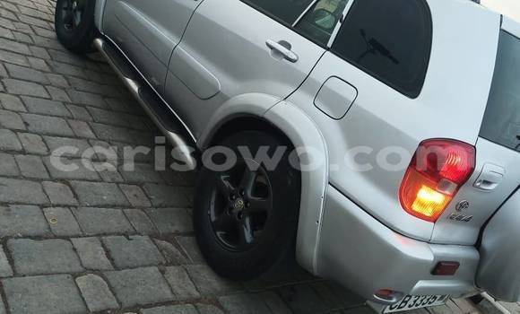 Sayi Na hannu Toyota RAV4 Sauran Mota in Porto Novo a Benin Sayi Na hannu Toyota RAV4 Sauran Mota in Porto Novo a Benin