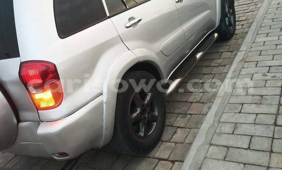 Sayi Na hannu Toyota RAV4 Sauran Mota in Porto Novo a Benin Sayi Na hannu Toyota RAV4 Sauran Mota in Porto Novo a Benin