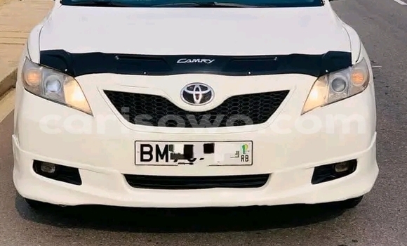 Sayi Na hannu Toyota Camry White Mota in Cotonou a Benin Sayi Na hannu Toyota Camry White Mota in Cotonou a Benin