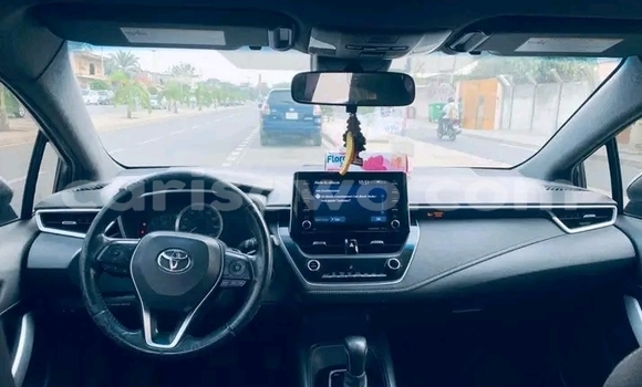 Sayi Na hannu Toyota Corolla White Mota in Cotonou a Benin Sayi Na hannu Toyota Corolla White Mota in Cotonou a Benin