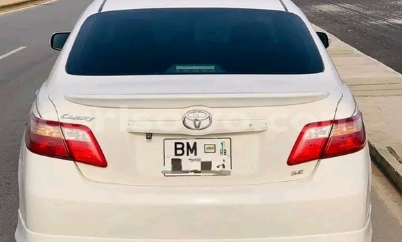 Sayi Na hannu Toyota Camry White Mota in Cotonou a Benin Sayi Na hannu Toyota Camry White Mota in Cotonou a Benin
