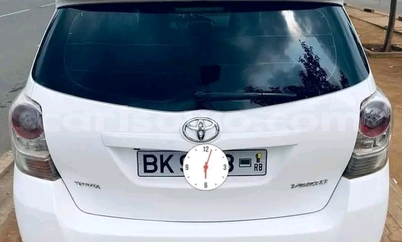 Acheter Occasion Voiture Toyota Corolla Blanc à Cotonou, Benin Acheter Occasion Voiture Toyota Corolla Blanc à Cotonou, Benin