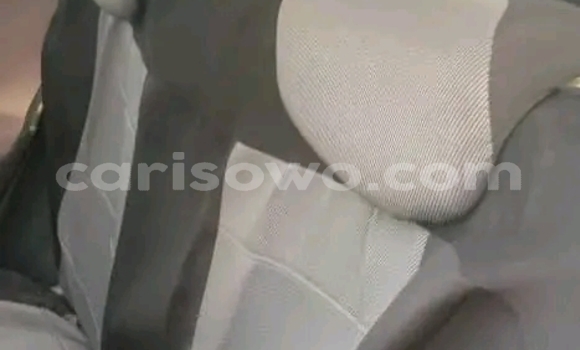 Sayi Na hannu Toyota RAV4 Black Mota in Cotonou a Benin