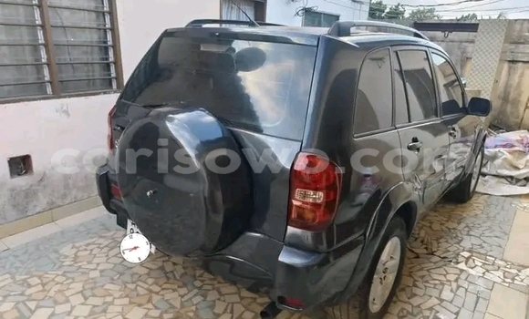 Acheter Occasion Voiture Toyota RAV4 Noir à Boukombe, Atacora Acheter Occasion Voiture Toyota RAV4 Noir à Boukombe, Atacora
