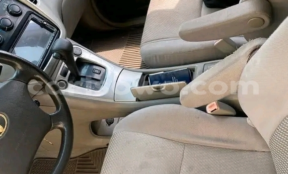 Sayi Na hannu Toyota Highlander Sauran Mota in Cotonou a Benin Sayi Na hannu Toyota Highlander Sauran Mota in Cotonou a Benin