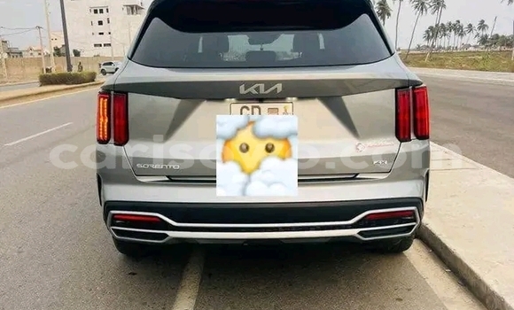 Acheter Occasion Voiture Kia Sorento Blanc à Cotonou, Benin Acheter Occasion Voiture Kia Sorento Blanc à Cotonou, Benin