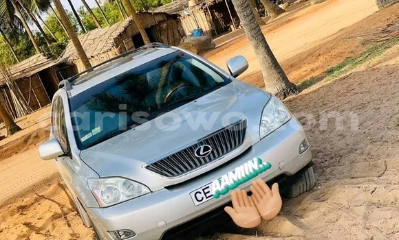 Acheter Occasion Voiture Lexus RX 330 Blanc à Cotonou, Benin Acheter Occasion Voiture Lexus RX 330 Blanc à Cotonou, Benin