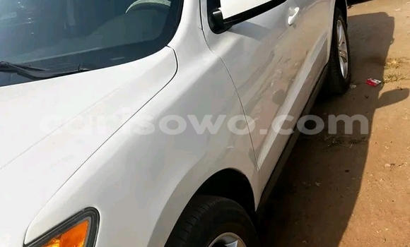 Acheter Occasion Voiture Hyundai Santa Fe Blanc à Bembereke, Borgou Acheter Occasion Voiture Hyundai Santa Fe Blanc à Bembereke, Borgou