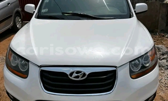 Acheter Occasion Voiture Hyundai Santa Fe Blanc à Bembereke, Borgou Acheter Occasion Voiture Hyundai Santa Fe Blanc à Bembereke, Borgou