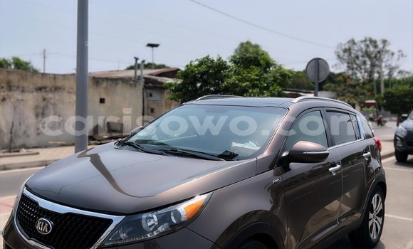 Acheter Occasion Voiture Kia Sportage Marron à Cotonou, Benin Acheter Occasion Voiture Kia Sportage Marron à Cotonou, Benin