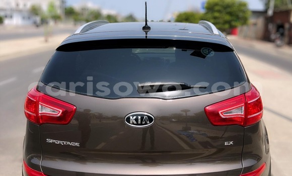 Acheter Occasion Voiture Kia Sportage Marron à Cotonou, Benin Acheter Occasion Voiture Kia Sportage Marron à Cotonou, Benin