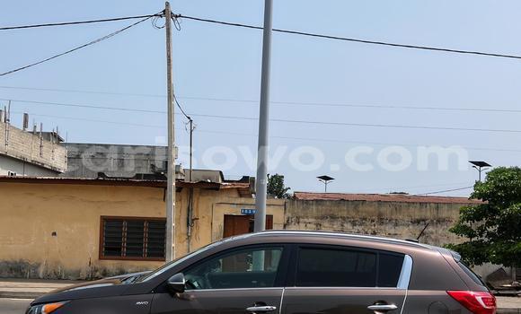 Acheter Occasion Voiture Kia Sportage Marron à Cotonou, Benin Acheter Occasion Voiture Kia Sportage Marron à Cotonou, Benin