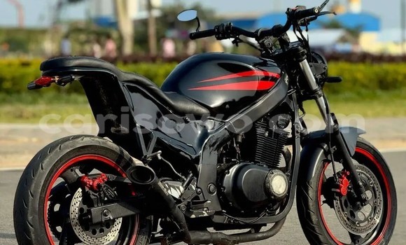 Acheter Occasion Moto Suzuki GS Noir à Cotonou, Benin Acheter Occasion Moto Suzuki GS Noir à Cotonou, Benin