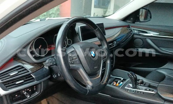 Acheter Occasion Voiture BMW X5 Blanc à Cotonou, Benin Acheter Occasion Voiture BMW X5 Blanc à Cotonou, Benin