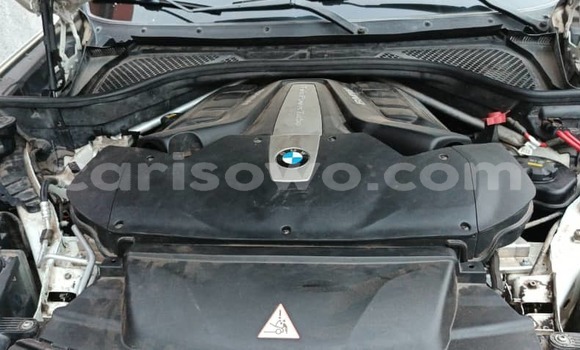 Acheter Occasion Voiture BMW X5 Blanc à Cotonou, Benin Acheter Occasion Voiture BMW X5 Blanc à Cotonou, Benin