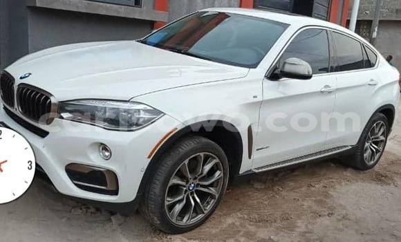 Acheter Occasion Voiture BMW X5 Blanc à Cotonou, Benin Acheter Occasion Voiture BMW X5 Blanc à Cotonou, Benin