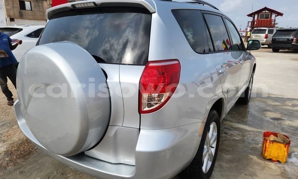 Acheter Import Voiture Toyota RAV4 Gris à Cotonou, Benin Acheter Import Voiture Toyota RAV4 Gris à Cotonou, Benin