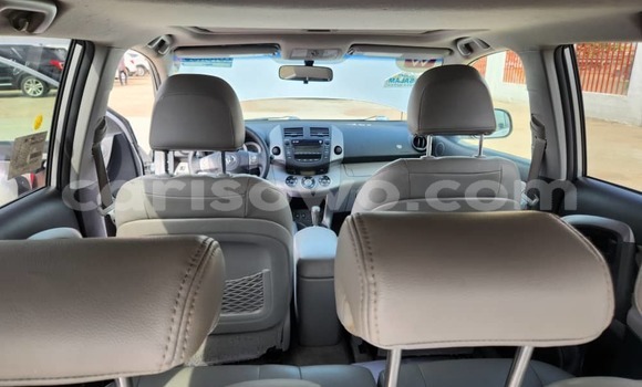 Acheter Import Voiture Toyota RAV4 Gris à Cotonou, Benin Acheter Import Voiture Toyota RAV4 Gris à Cotonou, Benin