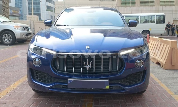 Sayi Na hannu Maserati Levante Blue Mota in Porto Novo a Benin Sayi Na hannu Maserati Levante Blue Mota in Porto Novo a Benin