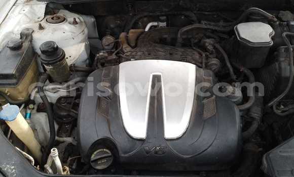 Acheter Occasion Voiture Hyundai Santa Fe Blanc à Cotonou, Benin Acheter Occasion Voiture Hyundai Santa Fe Blanc à Cotonou, Benin