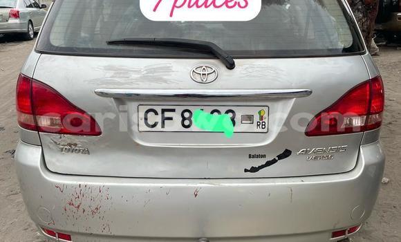 Acheter Occasion Voiture Toyota Avensis Verso Gris à Cotonou, Benin